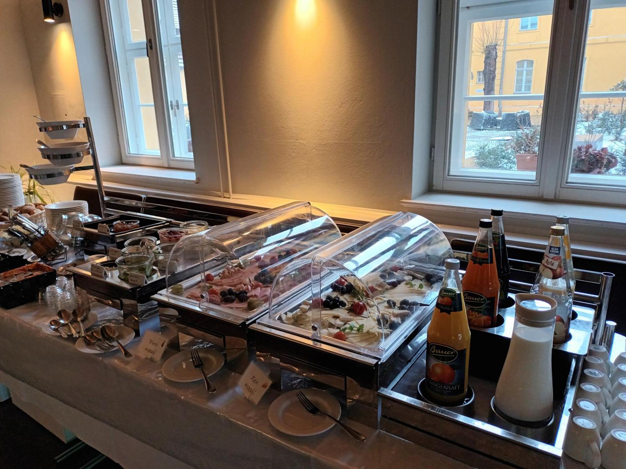 Hotel Vierseithof Luckenwalde Eksteriør billede