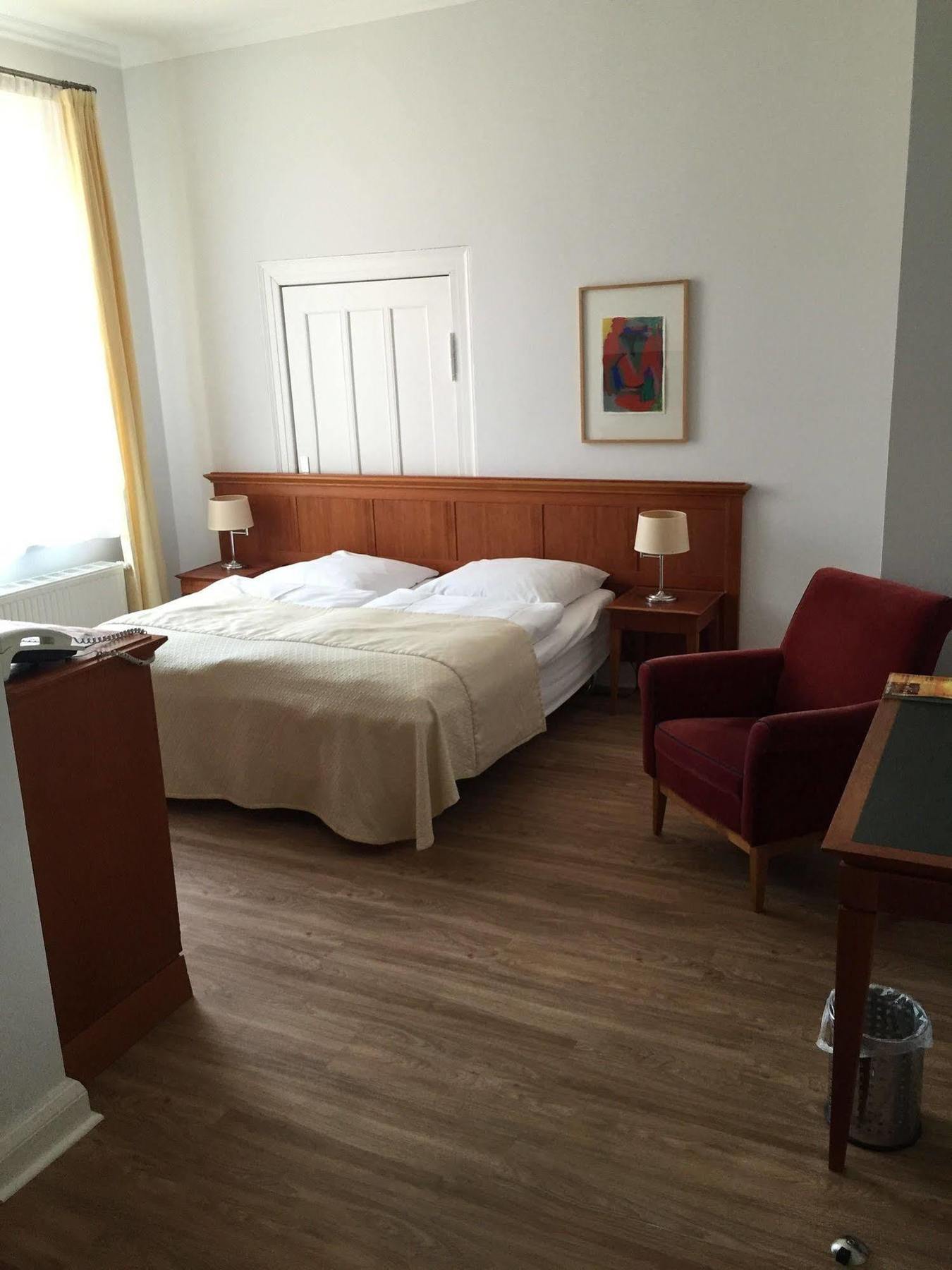 Hotel Vierseithof Luckenwalde Eksteriør billede