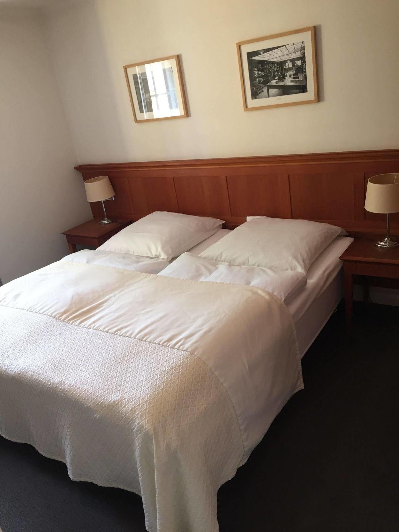 Hotel Vierseithof Luckenwalde Eksteriør billede